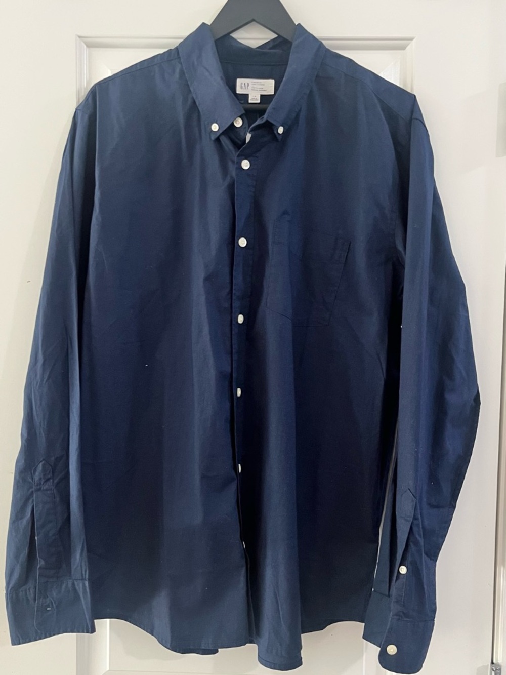 GAP Men's Navy Blue Button-Down Shirt
